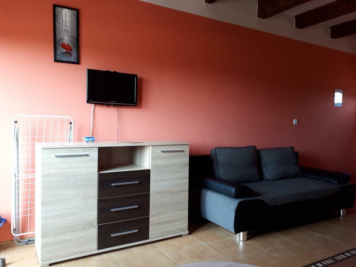 Apartamenty "Anusia" Ledzin Exterior foto